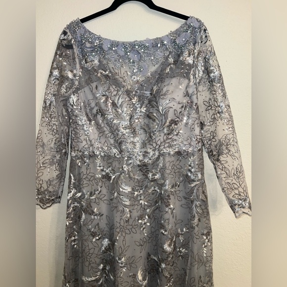 Mac Duggal 67498 NWT FLORAL EMBROIDERED ILLUSION LONG SLEEVE GOWN - Picture 6 of 10